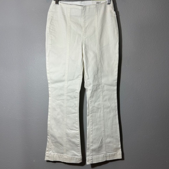 INC International Concepts Flare Crop High Rise White Jeans Size 4 NWT - Picture 2 of 7